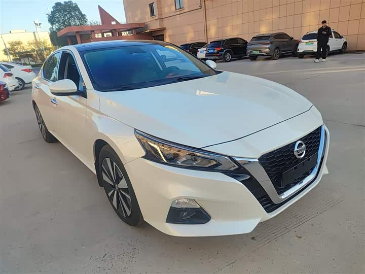 Фото 4 - Nissan Teana