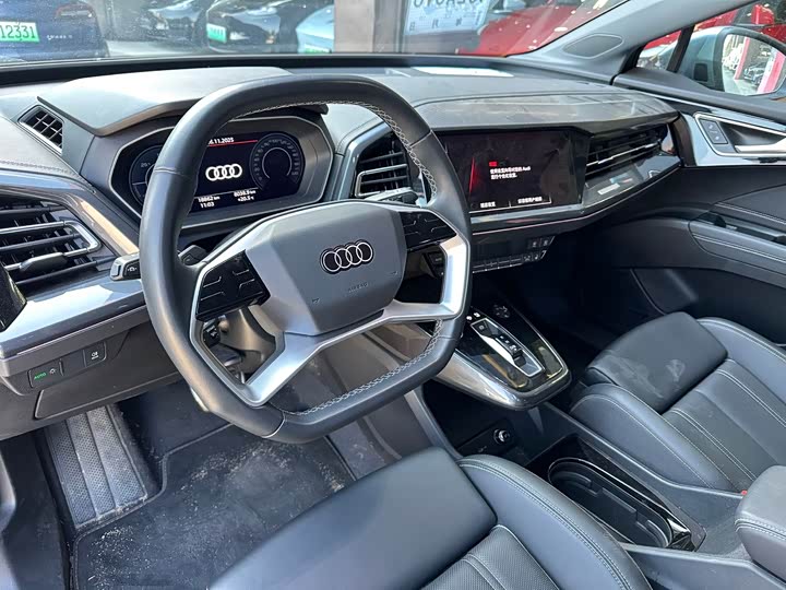 Фото 5 - Audi Q4 e-tron