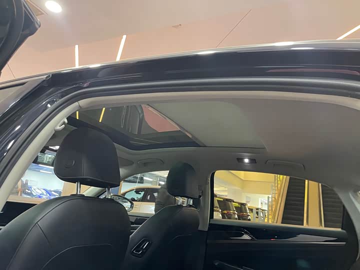 Фото 15 - Volkswagen Passat