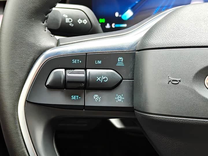 Фото 22 - Ford Mondeo