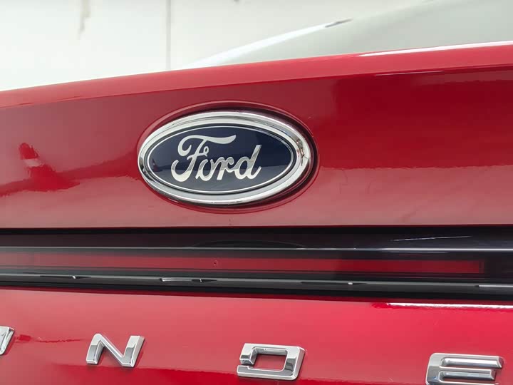 Фото 33 - Ford Mondeo