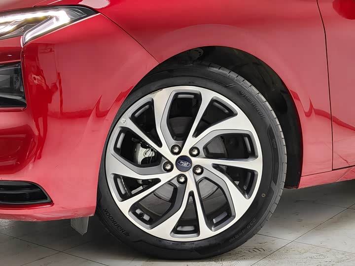 Фото 6 - Ford Mondeo