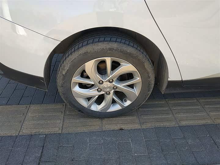 Фото 26 - Buick Velite 6