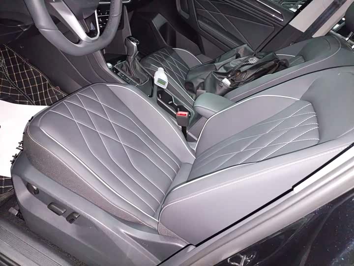 Фото 15 - Volkswagen Tiguan L Pro