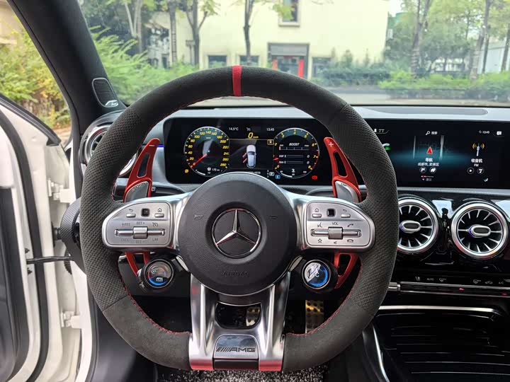 Фото 6 - Mercedes-Benz A-Class AMG