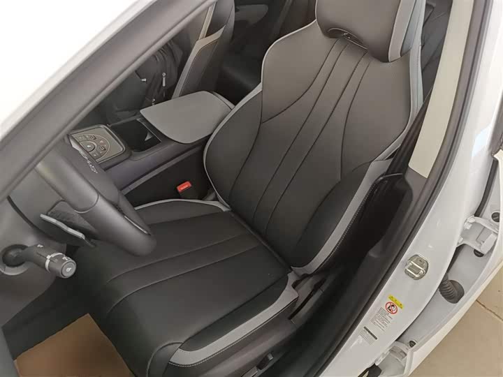 Фото 14 - BYD Sea Lion 05 DM-i Hybrid