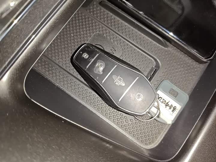 Фото 8 - BYD Sea Lion 05 DM-i Hybrid