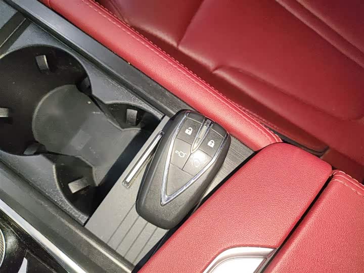 Фото 9 - Changan CS75 Plus