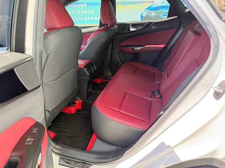 Фото 5 - Lexus NX