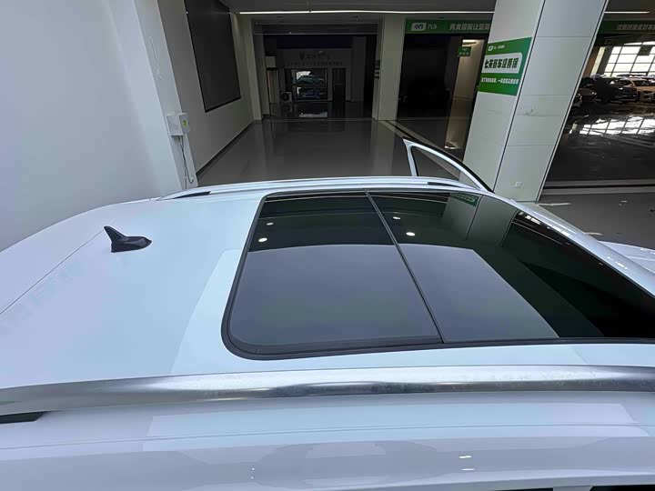 Фото 8 - Volkswagen T-Roc