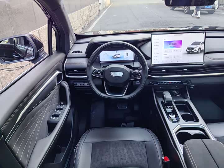 Фото 20 - Geely Okavango L