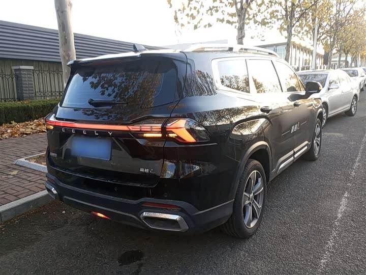 Фото 7 - Geely Okavango L