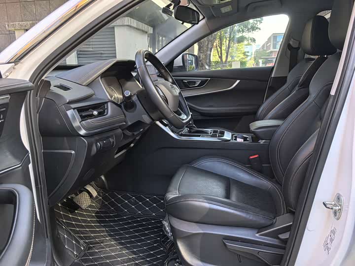 Фото 15 - Chery Tiggo 8