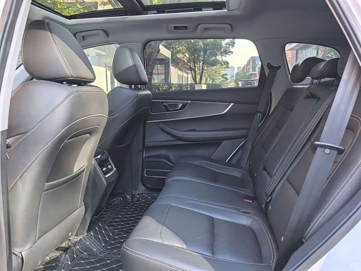 Фото 17 - Chery Tiggo 8