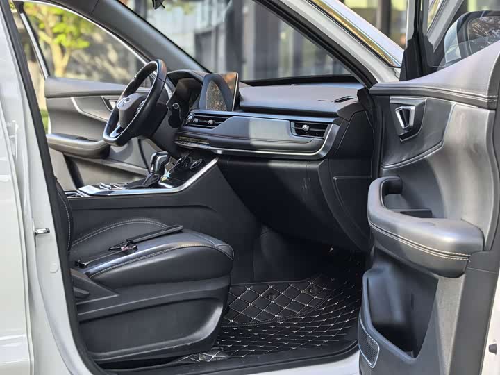 Фото 19 - Chery Tiggo 8