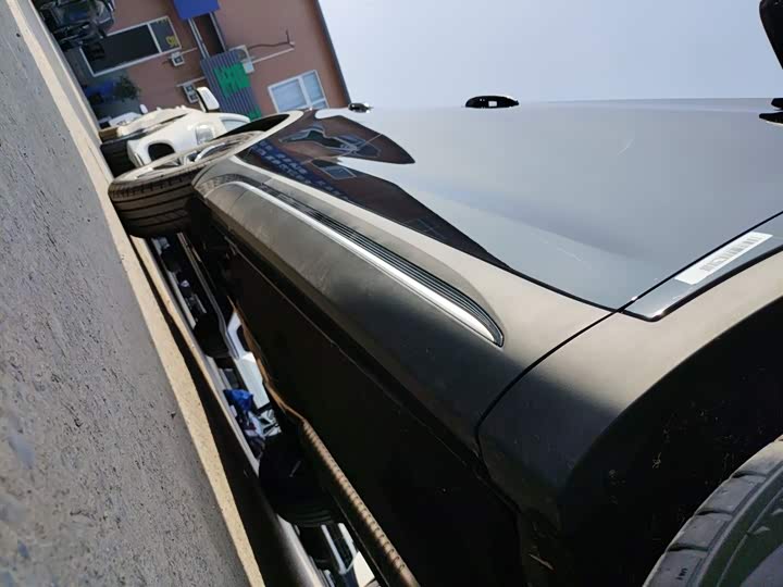 Фото 16 - Hongqi HS5