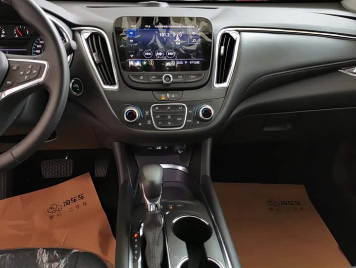 Фото 13 - Chevrolet Malibu XL