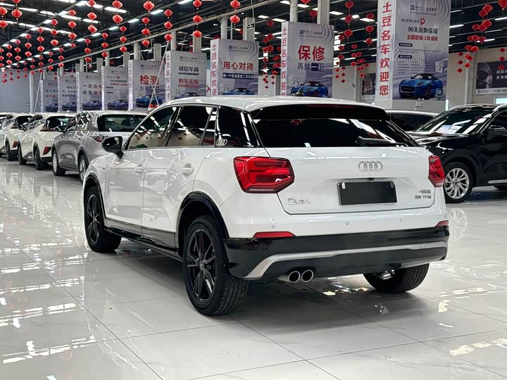 Фото 4 - Audi Q2L