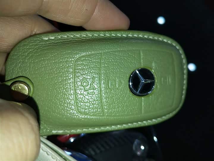 Фото 9 - Mercedes-Benz E-Class