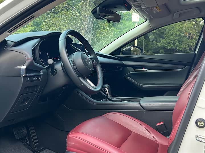 Фото 13 - Mazda 3 (Axela)