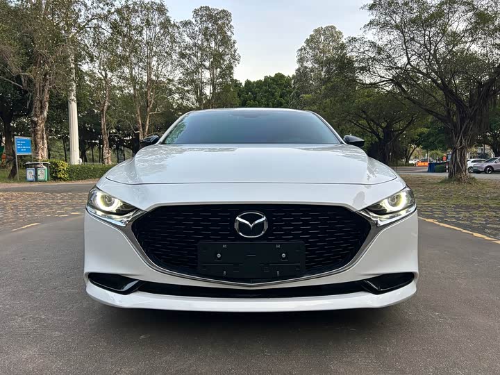 Фото 2 - Mazda 3 (Axela)