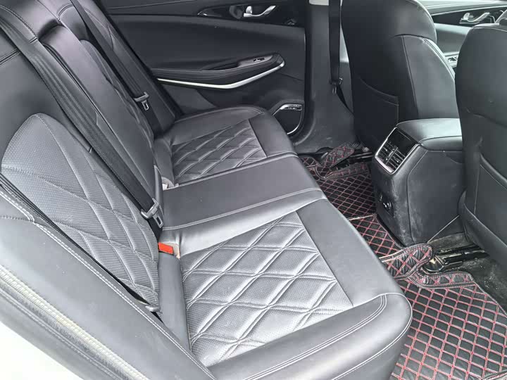 Фото 12 - Changan Raeton CC