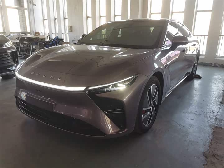 Фото 2 - Exeed Sterra ES