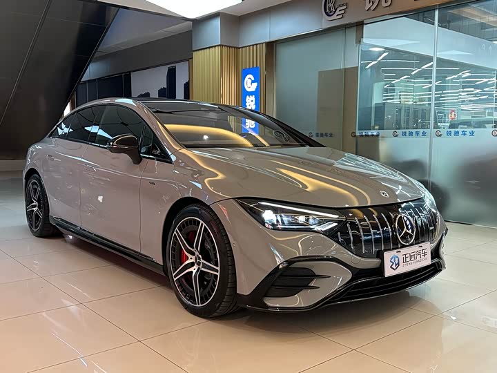 Фото 4 - Mercedes-Benz EQE AMG