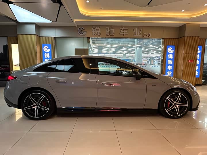 Фото 5 - Mercedes-Benz EQE AMG