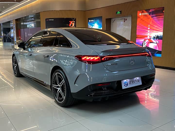 Фото 8 - Mercedes-Benz EQE AMG