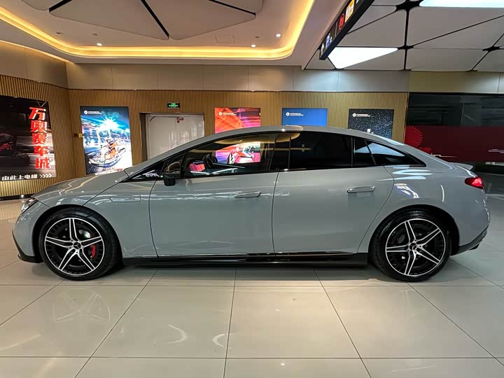 Фото 9 - Mercedes-Benz EQE AMG