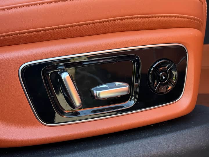 Фото 22 - LiXiang L8