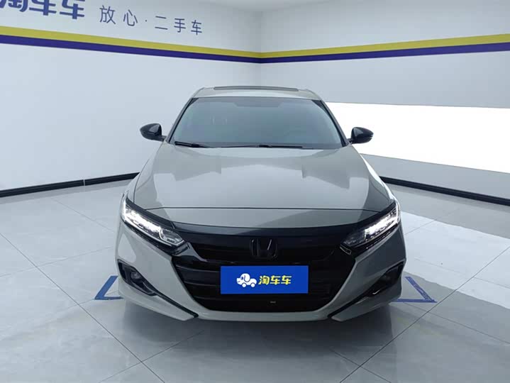 Фото 2 - Honda Accord