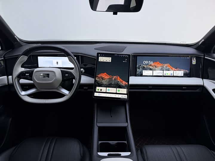 Фото 11 - Geely Galaxy L7