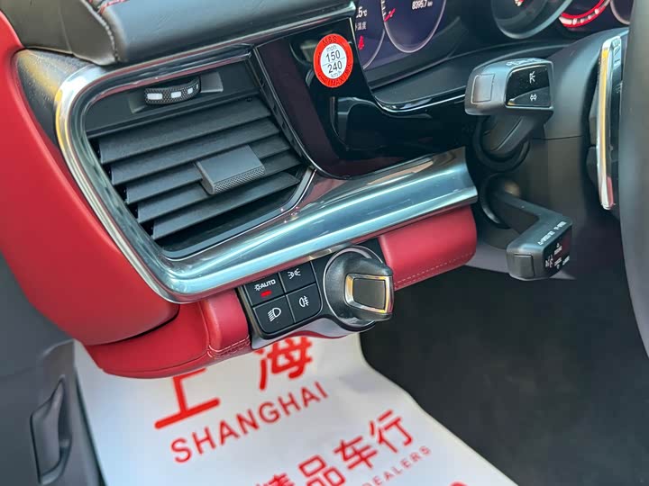 Фото 12 - Porsche Panamera