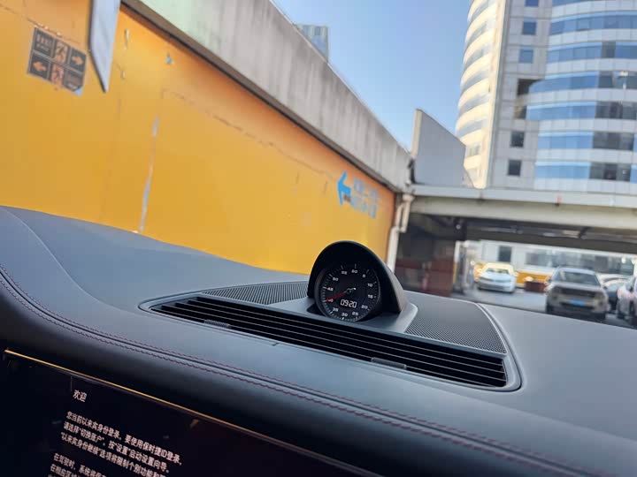 Фото 18 - Porsche Panamera