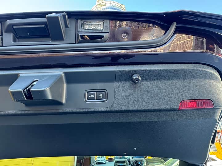 Фото 23 - Porsche Panamera