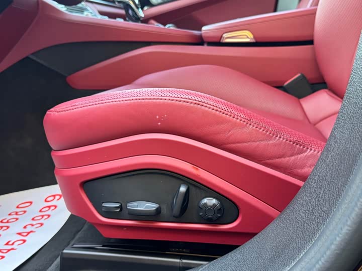 Фото 9 - Porsche Panamera