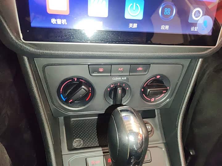 Фото 13 - Volkswagen Lavida