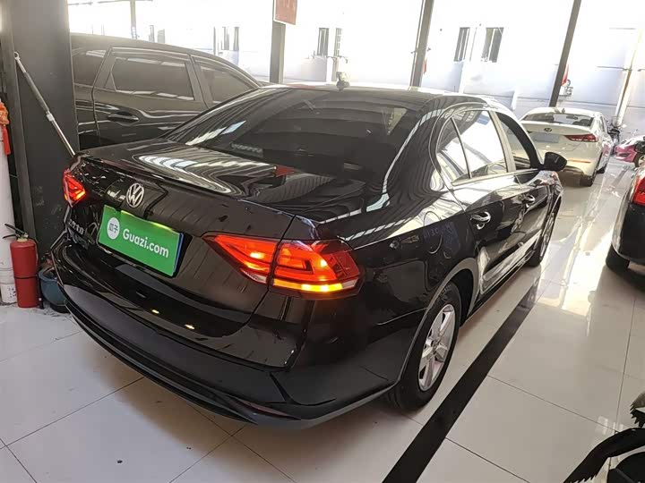 Фото 7 - Volkswagen Lavida