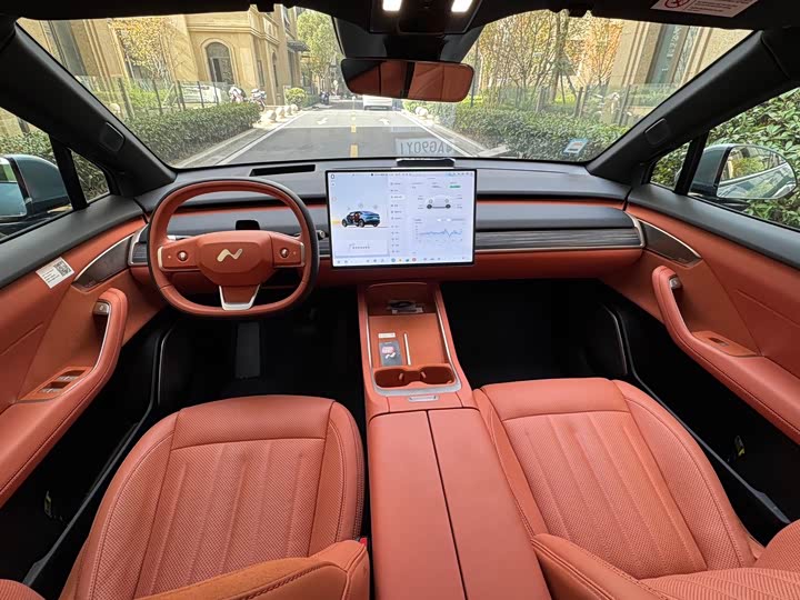 Фото 10 - Nio Onvo L60