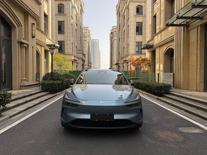 Фото 2 - Nio Onvo L60