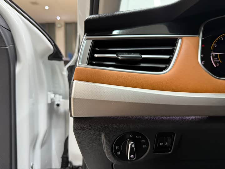 Фото 9 - Volkswagen Bora