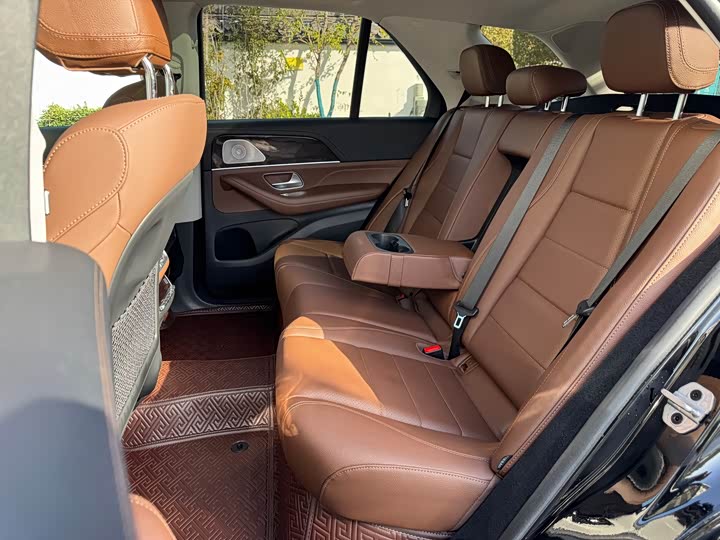 Фото 12 - Mercedes-Benz GLE-Class