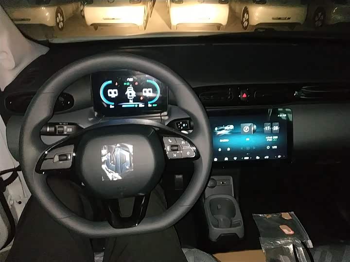 Фото 12 - Leapmotor T03