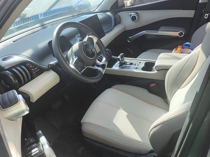 Фото 15 - BYD Yuan Plus