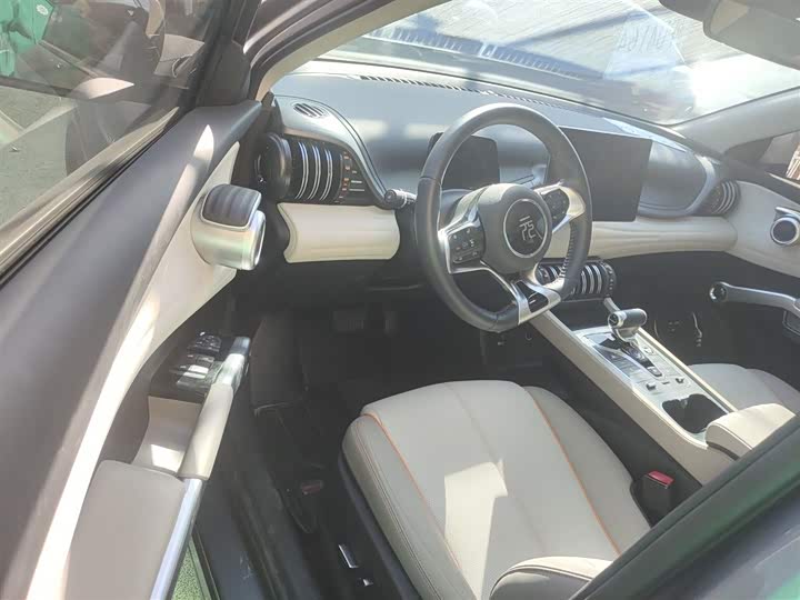 Фото 16 - BYD Yuan Plus