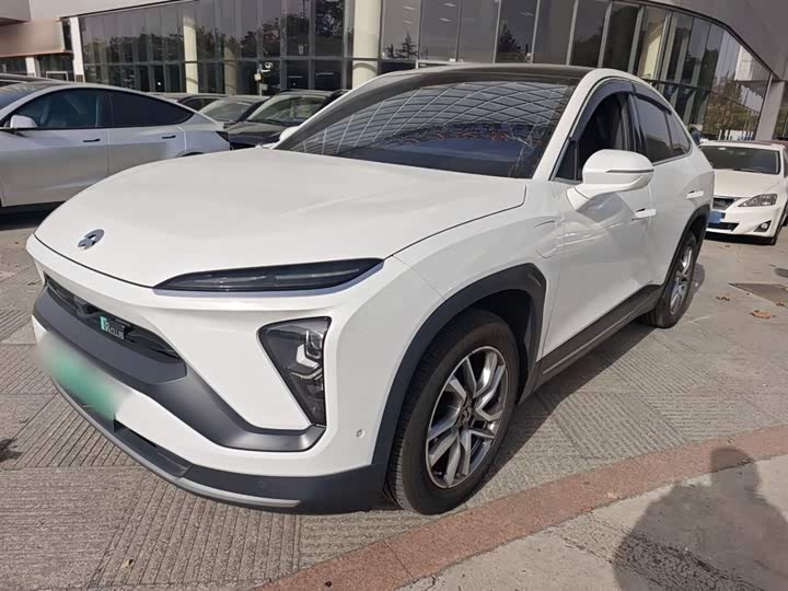 Фото 1 - Nio EC6