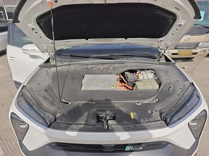 Фото 20 - Nio EC6