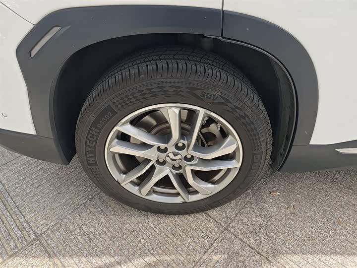 Фото 26 - Nio EC6